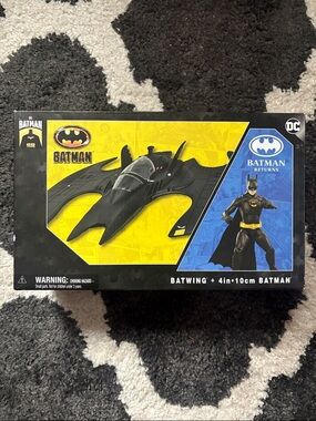 Spin Master DC Batman 85th Anniversary Batman Batwing Collectible Set